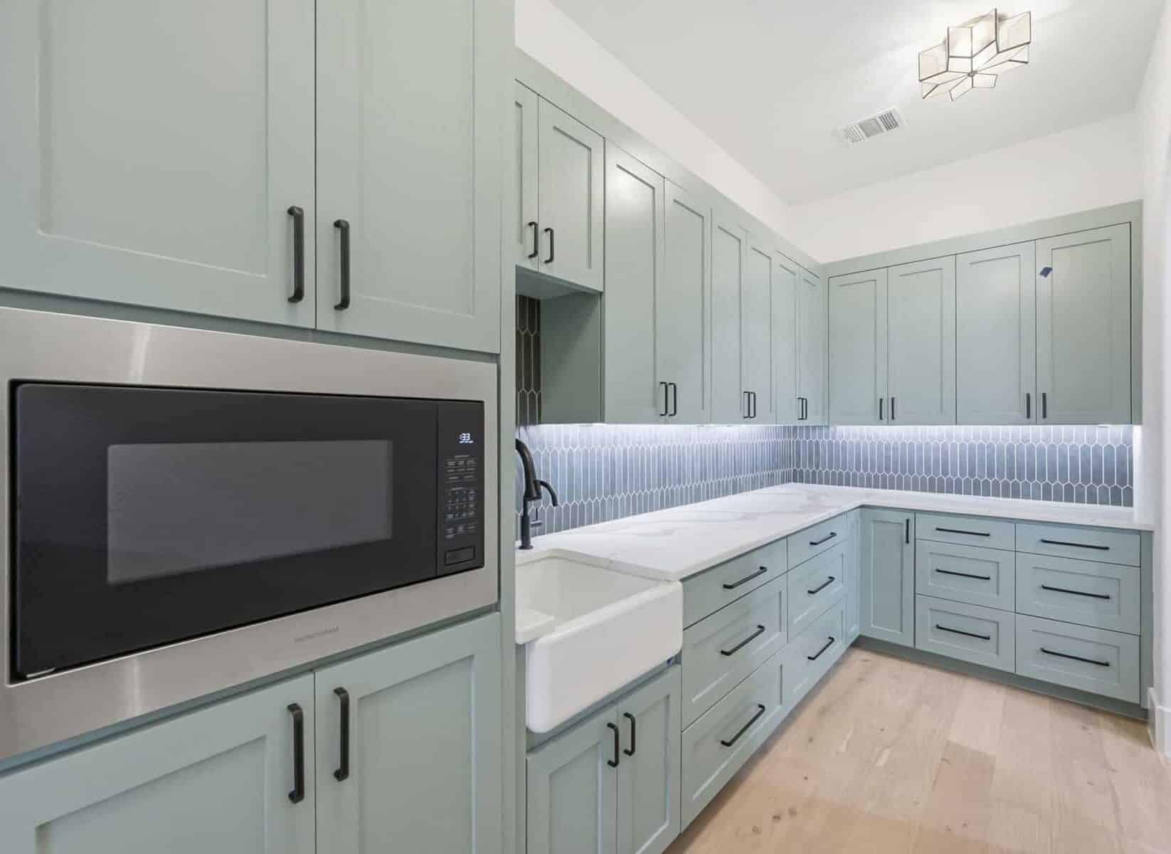 Luxury Butler Pantry